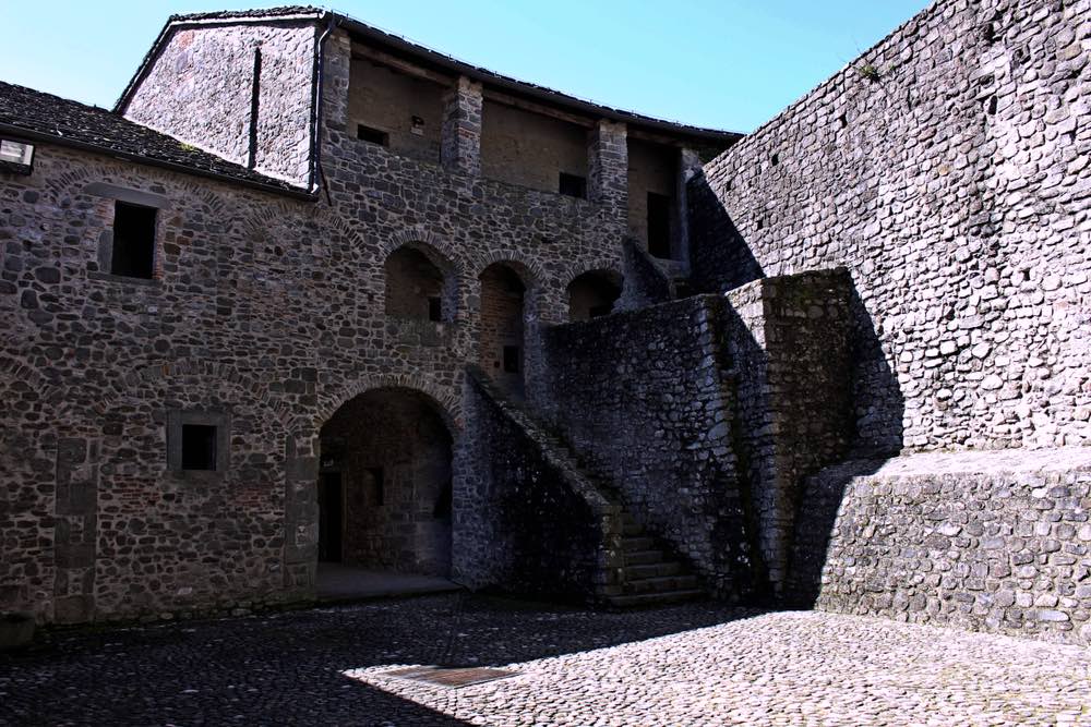 Mura del Castello del Piagnaro a Pontremoli in provincia di Massa Carrara, in Lunigiana