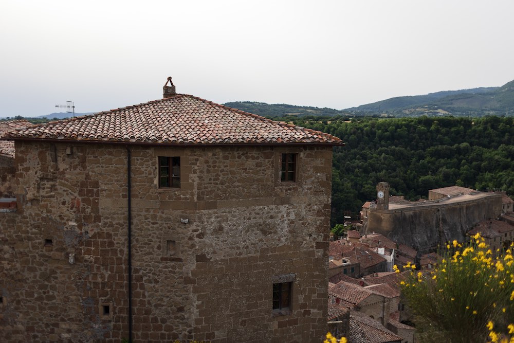 Panorama dalle camere dell'Hotel della Fortezza a Sorano, Toscana