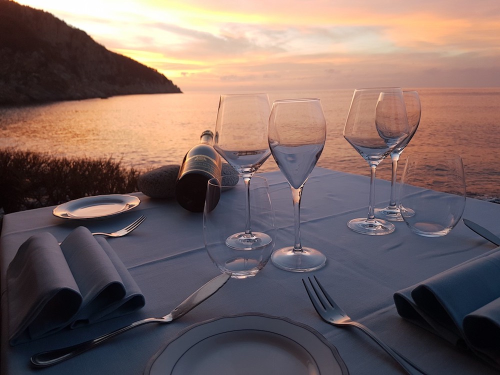 Il ristorante Capo Nord all'Isola d'Elba a Marciana Marina, sulla bellissima spiaggia della Fenicia.