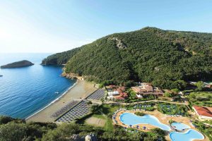 Panoramica del villaggio vacanze sul mare all'Isola d'Elba TH Ortano