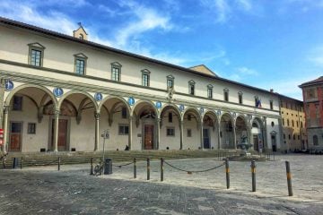 Lo Spedale degli Innocenti a Firenze in Piazza SS Annunziata