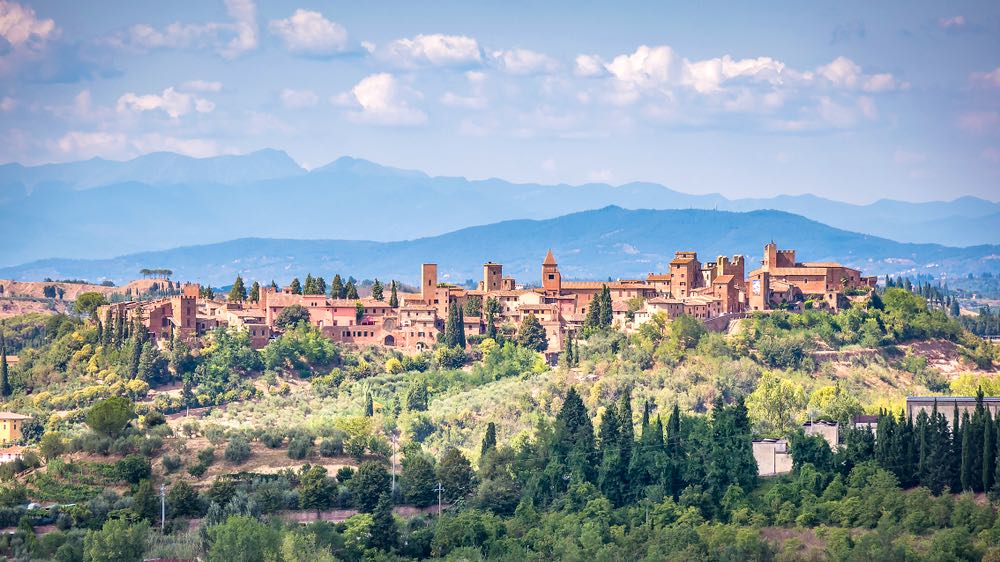 Panorama sul borgo medievale di Certaldo, Toscana