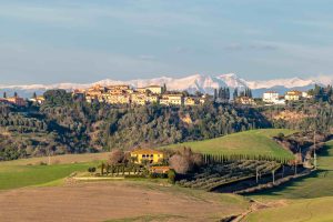 Vista panoramica su Fabbrica di Peccioli in Valdera, Toscana