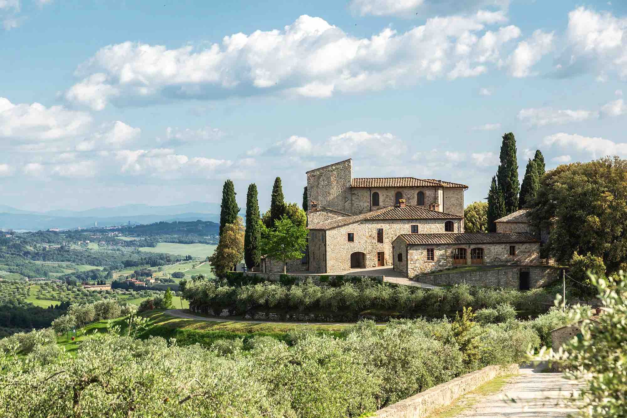 Il Castello La Leccia a Castellina in Chianti, uno dei 7 agriturismi in Toscana con piscina e ristoranti selezionati nella guida