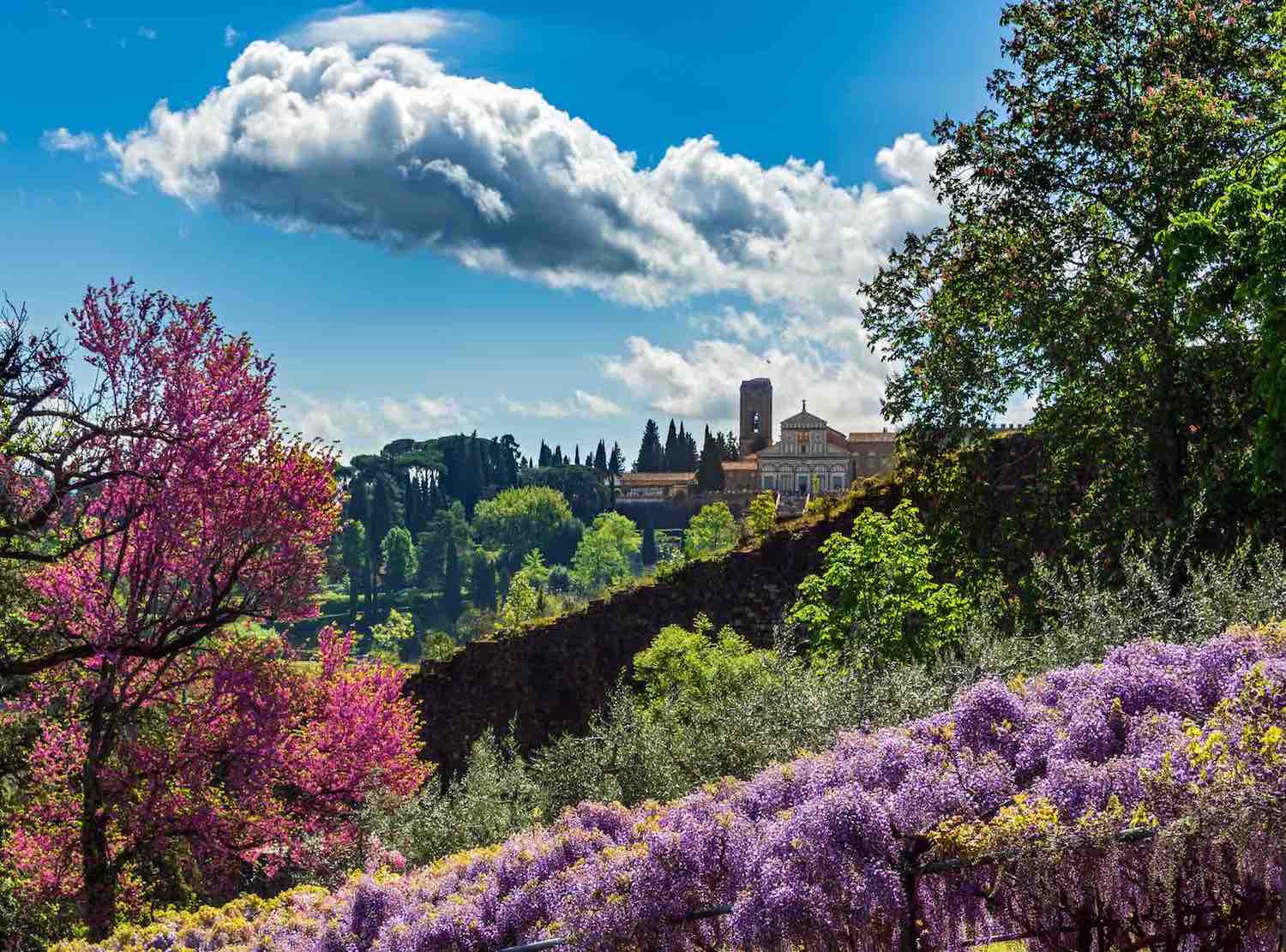 San Miniato al Monte visto dalle colline di Villa Bardini