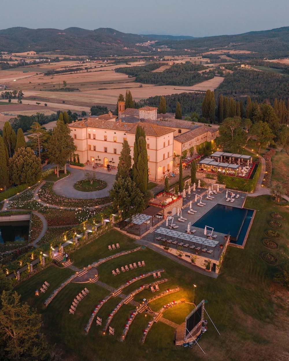 Belmond Castello di Casole è un luxury relais per vacanze di lusso in Toscana