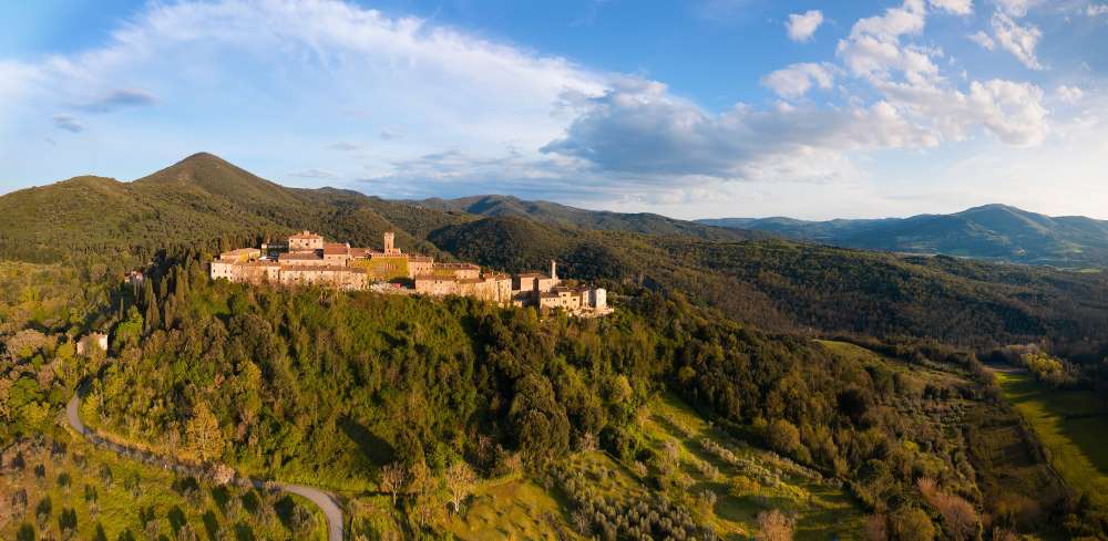 Panoramica aerea del Castello Ginori di Querceto