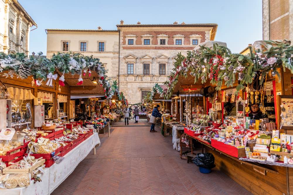 Mercato di Natale a Montepulciano in Toscana