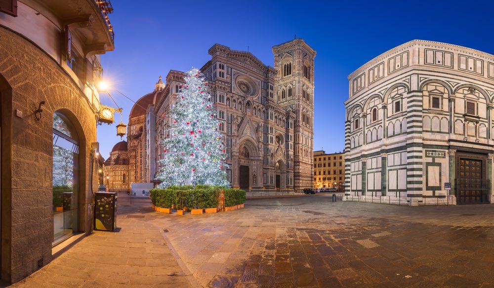 Firenze, Toscana, Italia, durante il periodo natalizio al Duomo.