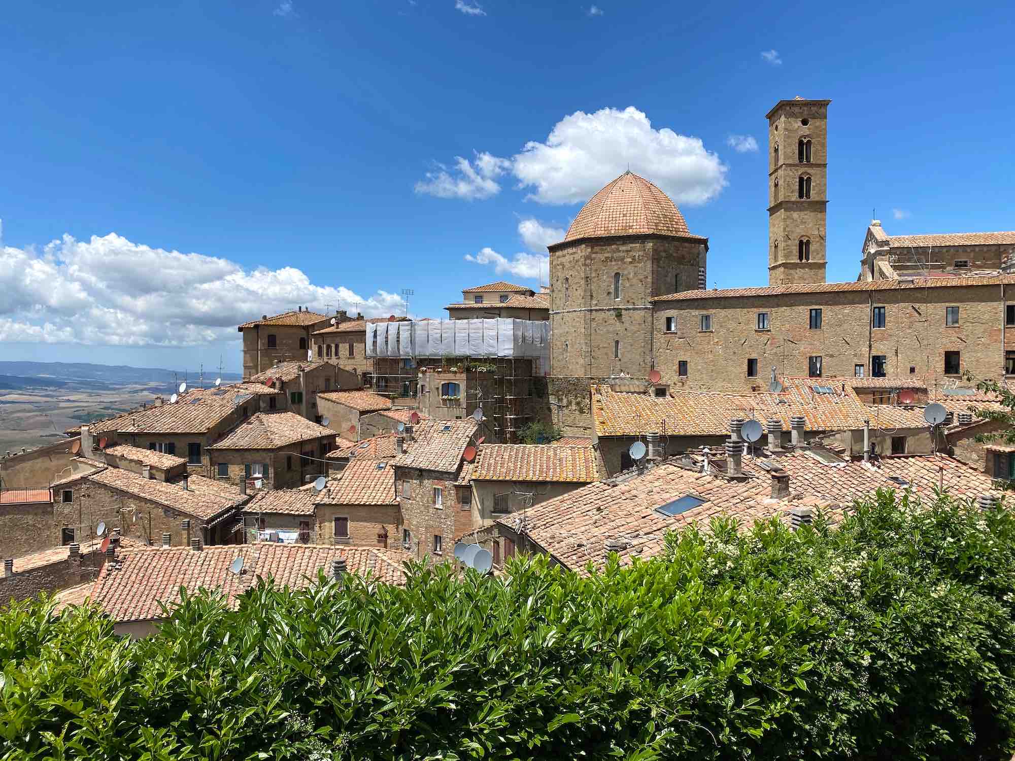 Vista del borgo toscano di Volterra